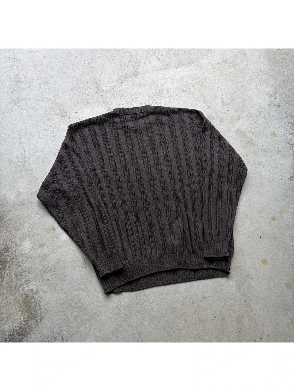 Vintage David Taylor Men's XL Brown Striped Knit Sweater